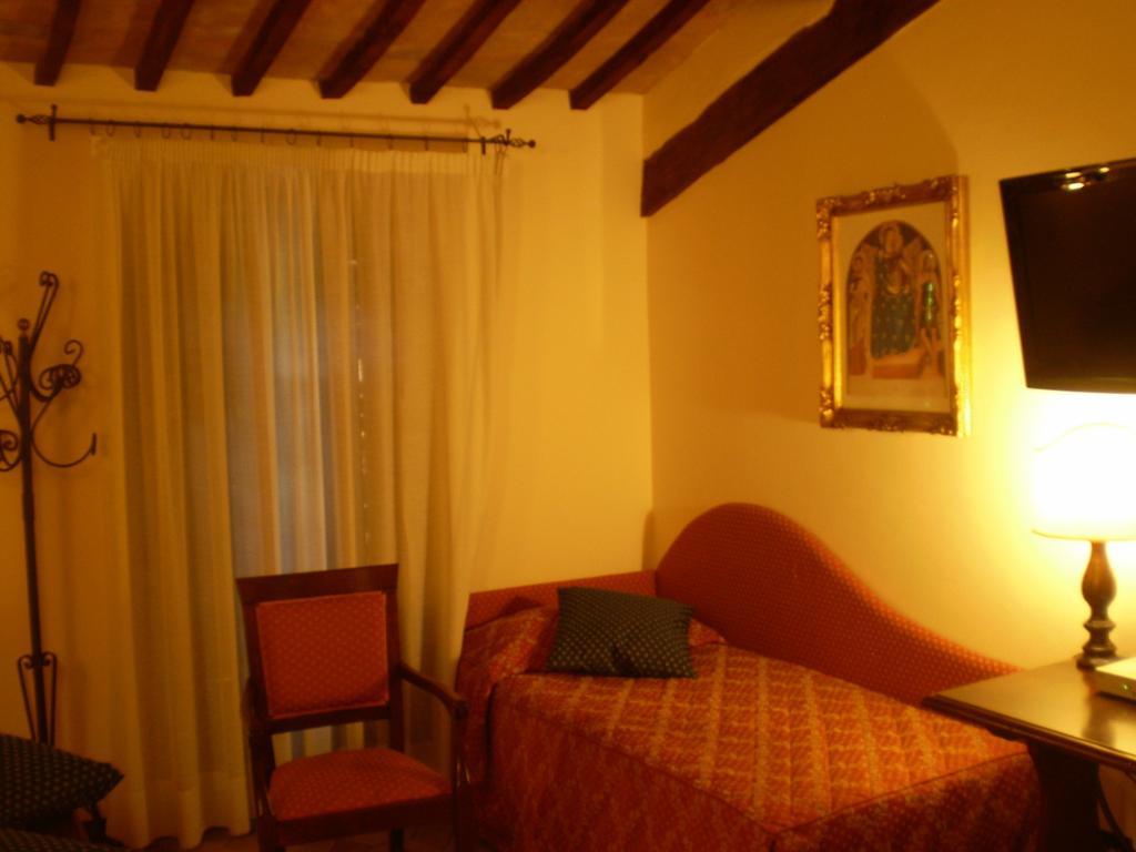 Country Hotel Poggiomanente Umbertide Eksteriør billede