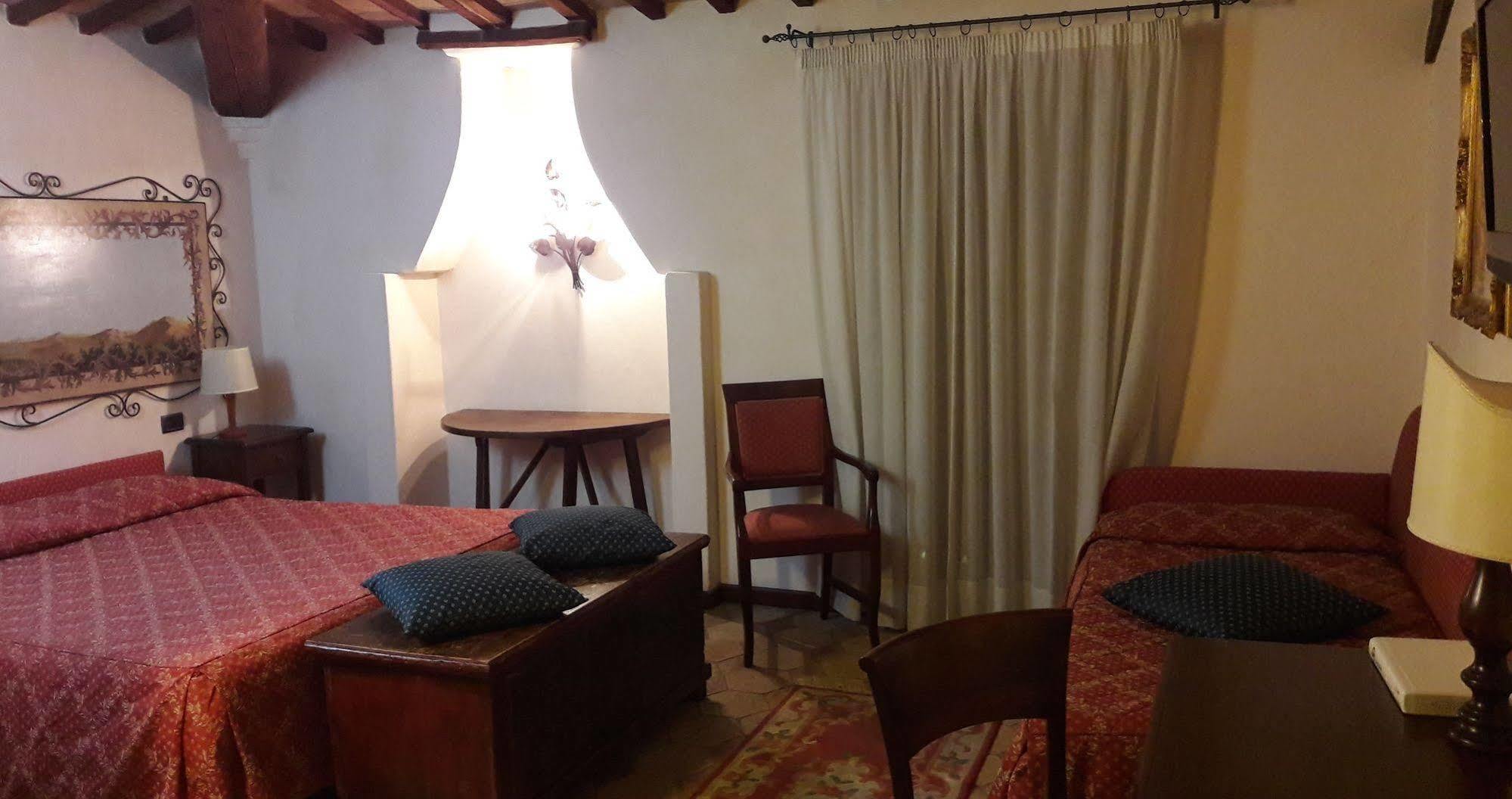 Country Hotel Poggiomanente Umbertide Eksteriør billede