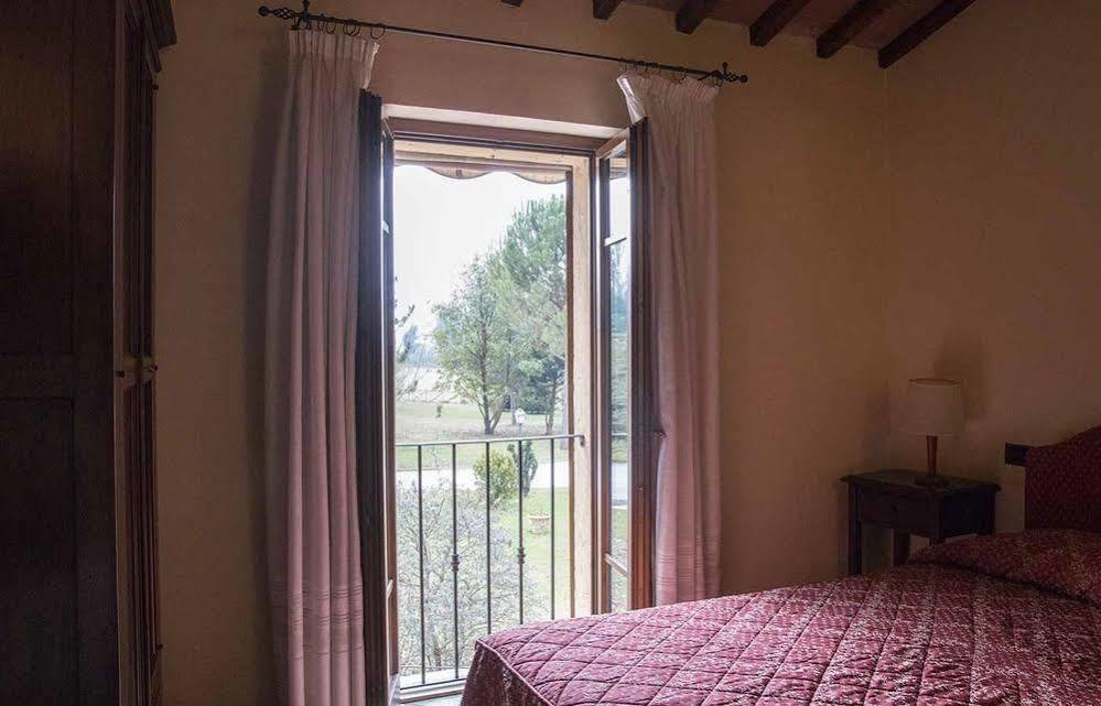 Country Hotel Poggiomanente Umbertide Eksteriør billede